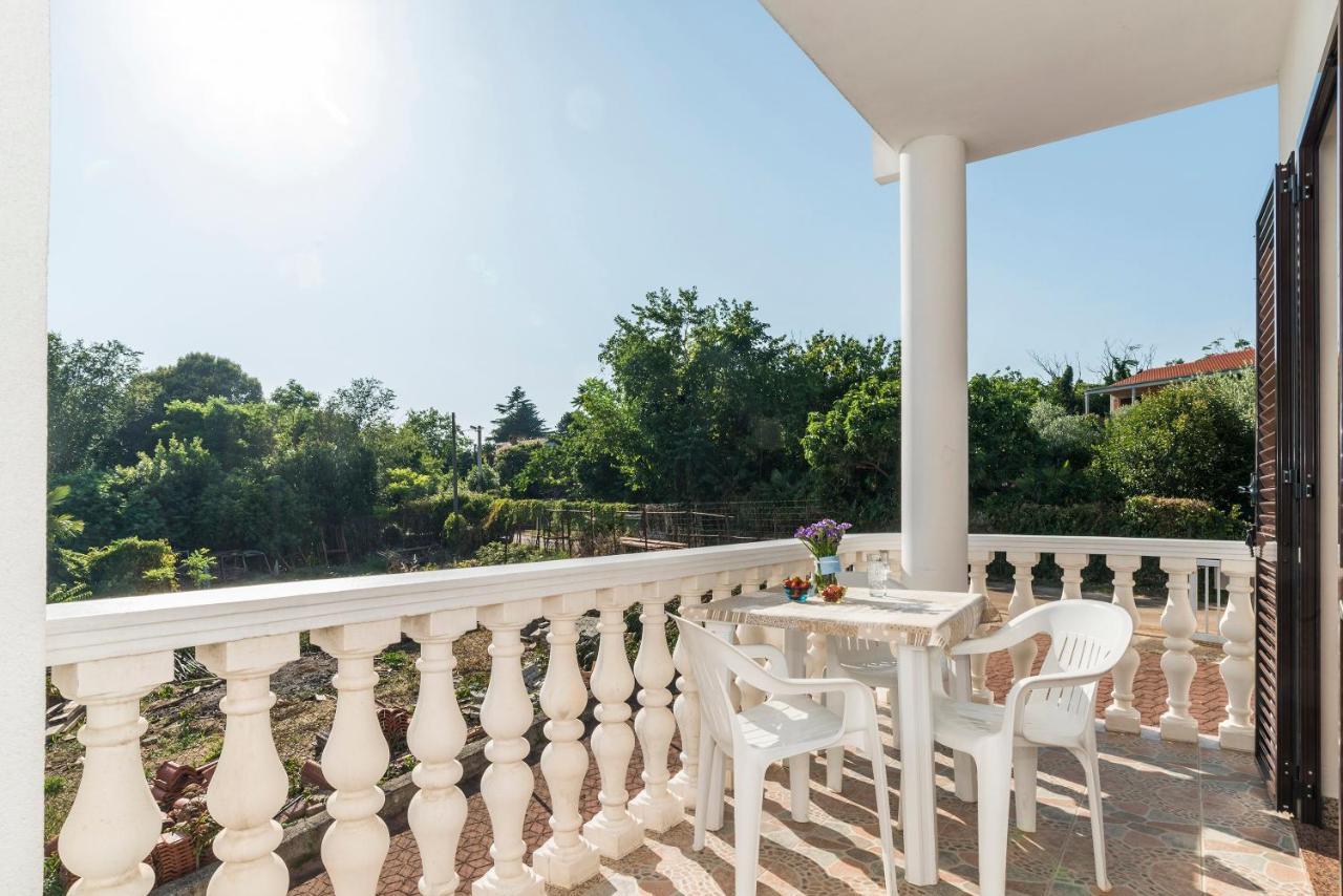 Apartments Vienna Замбратия Номер фото