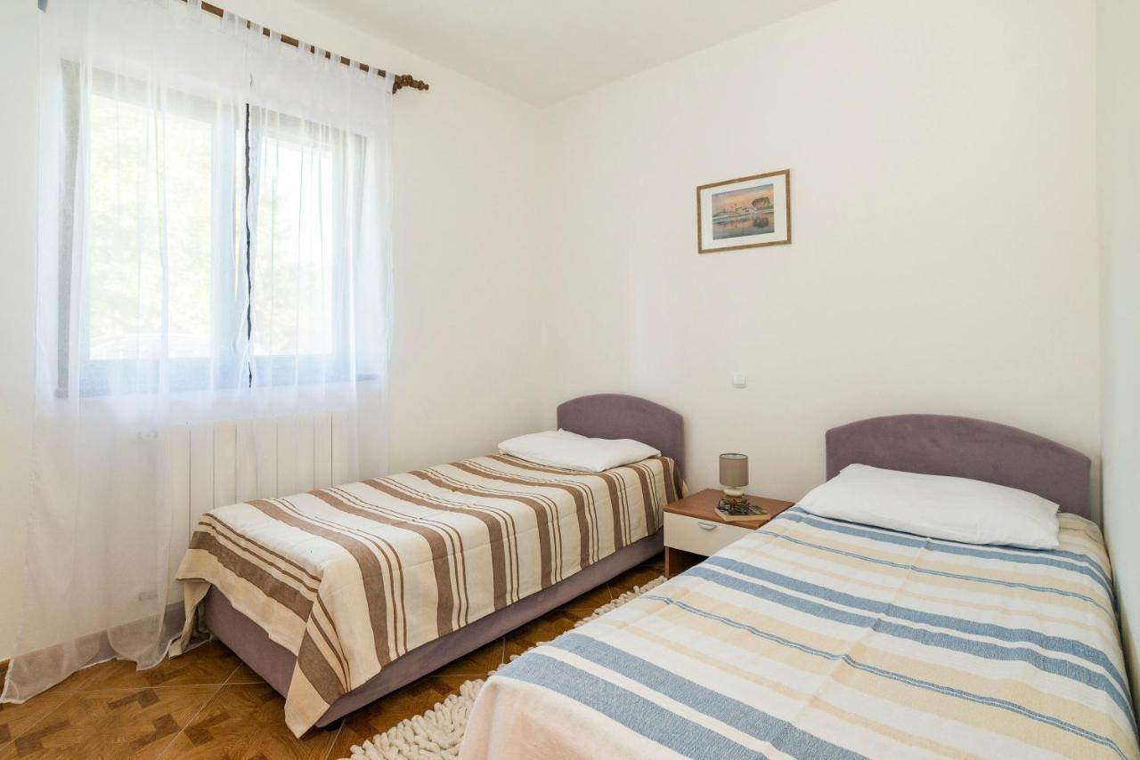 Apartments Vienna Замбратия Номер фото