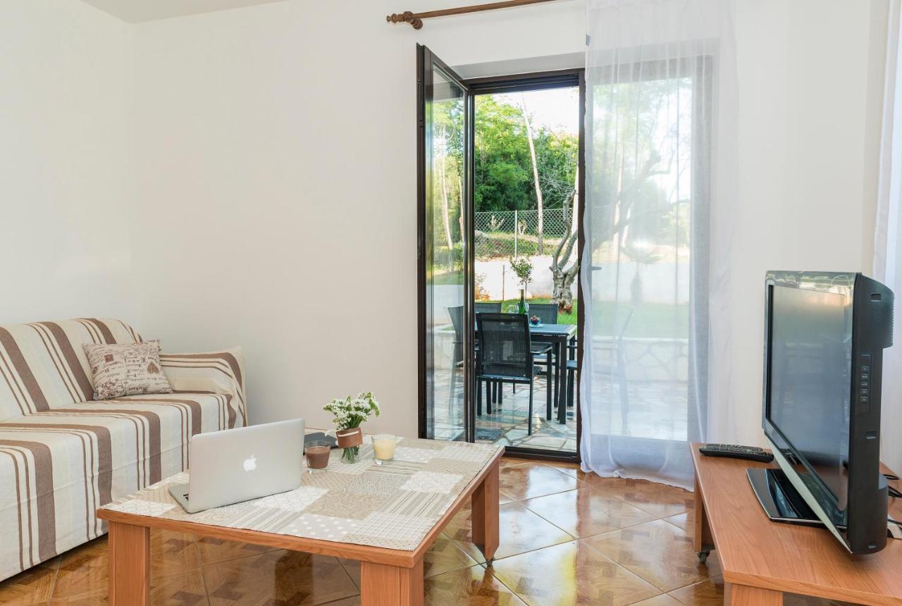 Apartments Vienna Замбратия Номер фото